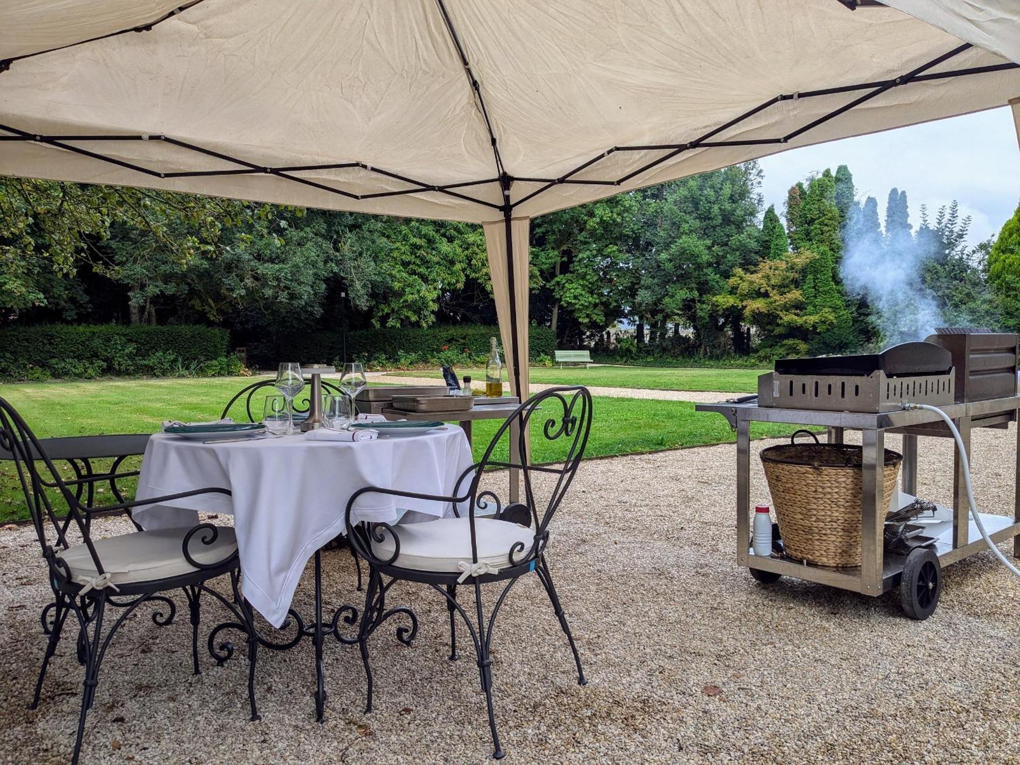 Hotel 4 Etoiles Chateau - Domaine De Coeurmandie Beny-sur-Mer Exterior foto